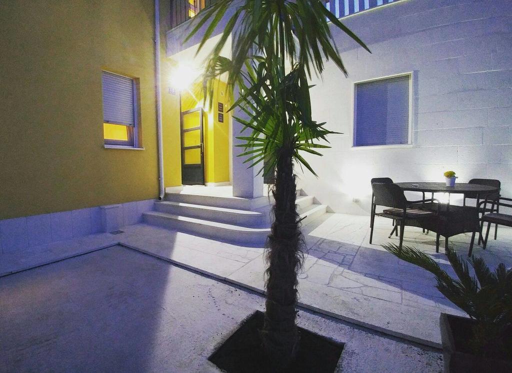 Villa Iva-Dom Kaštela Exteriör bild
