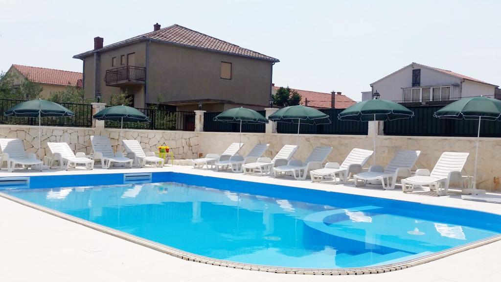 Villa Iva-Dom Kaštela Exteriör bild