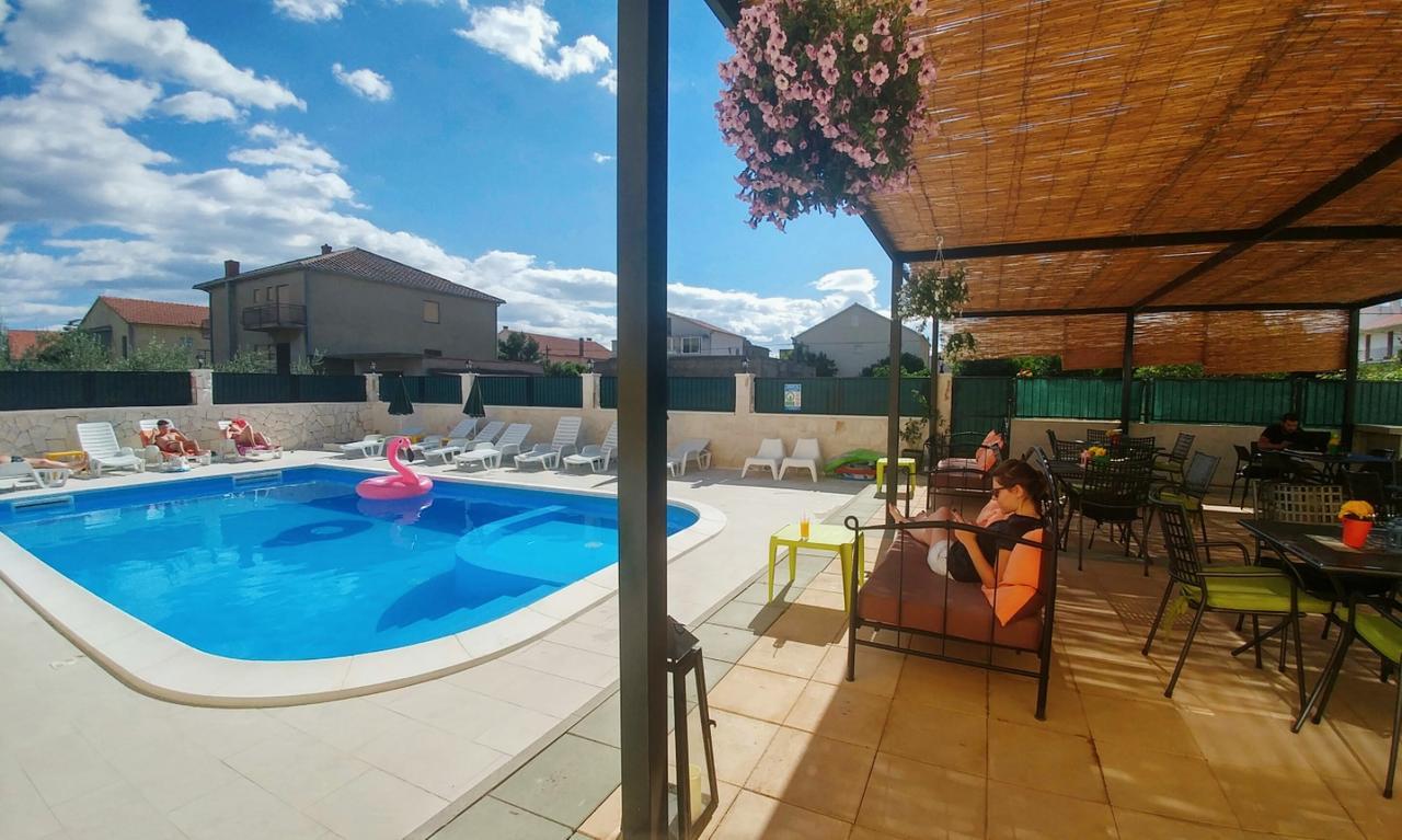 Villa Iva-Dom Kaštela Exteriör bild